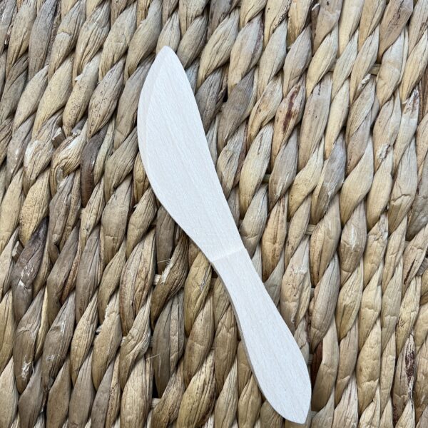 Nożyk z drewna bukowego